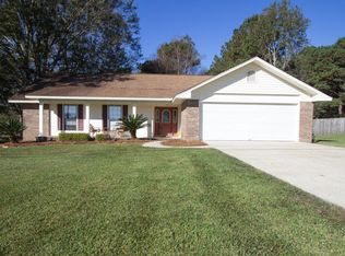 15 Griffith Rd, Hattiesburg, MS 39402