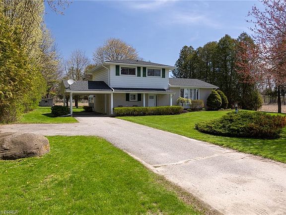 2nd image of 638 Oak Park Rd