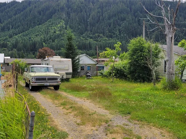 136 Collar Avenue, Morton, WA 98356