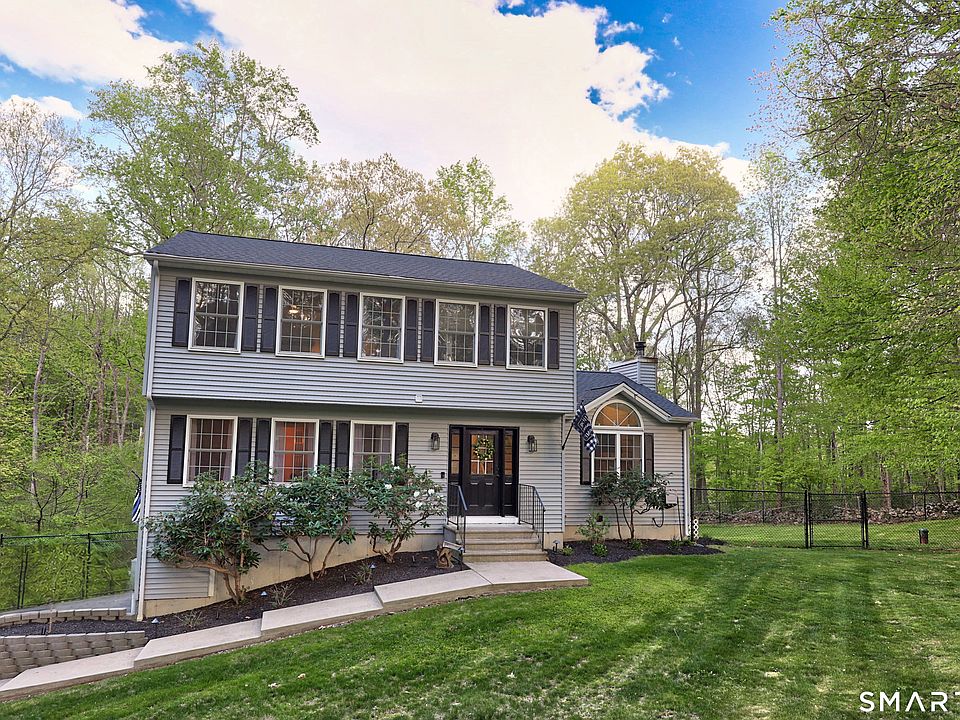 1st image of 164 Kingswood Drive