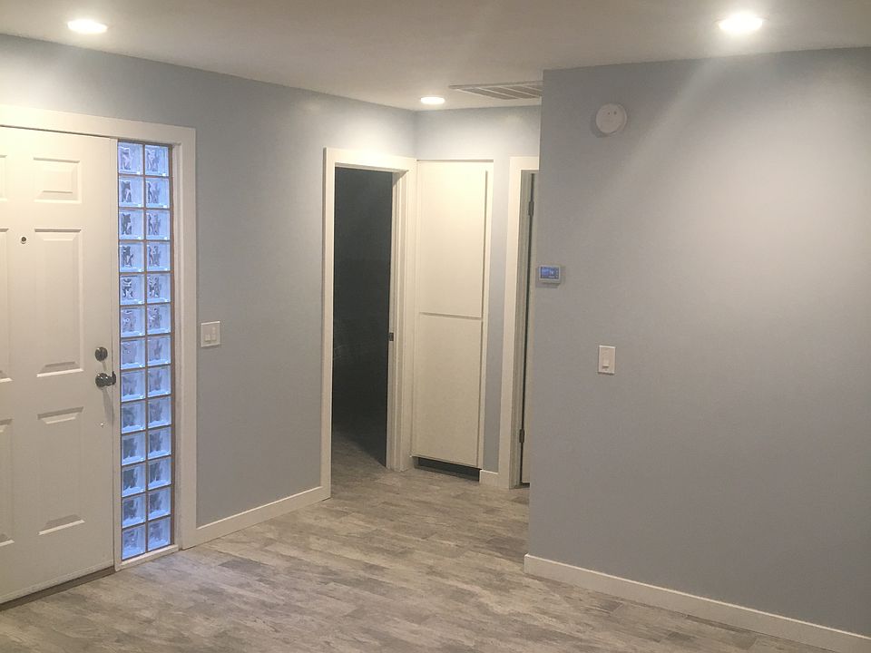 1st image of 1126 E Cochise Dr
