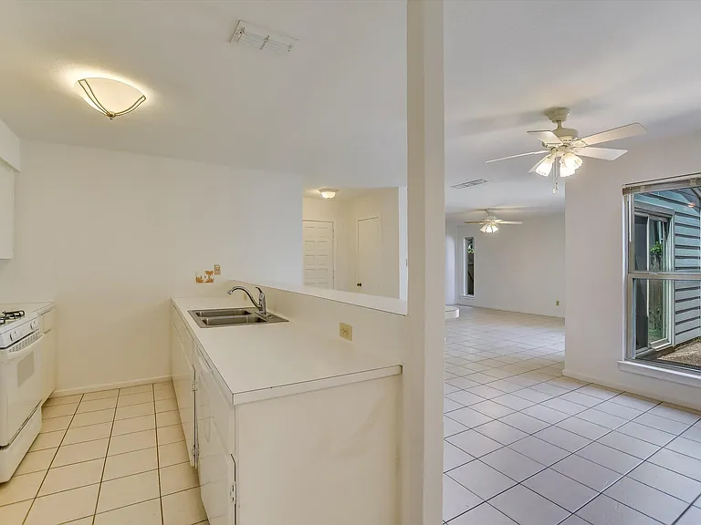 8121 Ceberry Dr #A — Photo 7