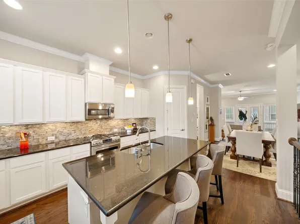 6005 Kansas St #B, Houston, TX 77007