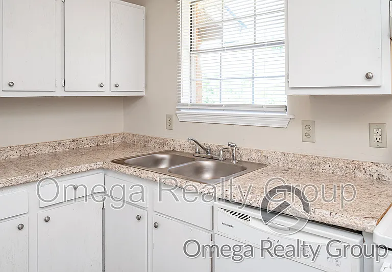 3600 24th St #201 — Photo 13