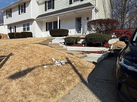 2nd image of 12661 Valleywood Dr
