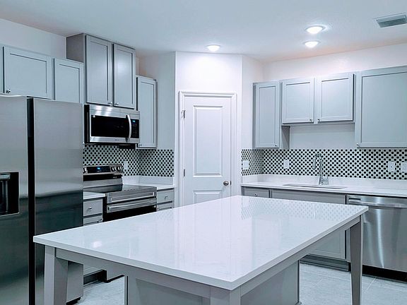 5th image of 3723 Academia Ave