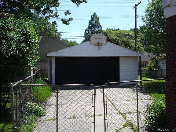 3rd image of 31908 Saint Margaret St