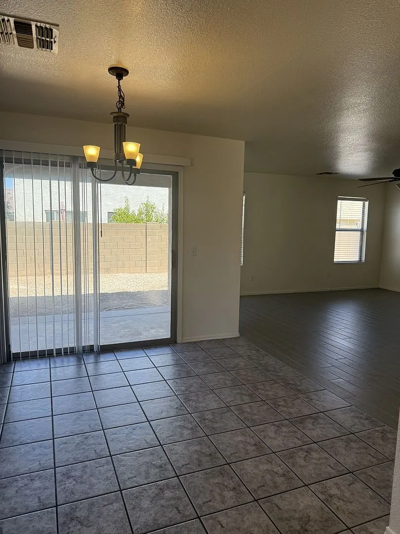 Cooper Commons In Chandler 3 Bedroom! — Photo 3