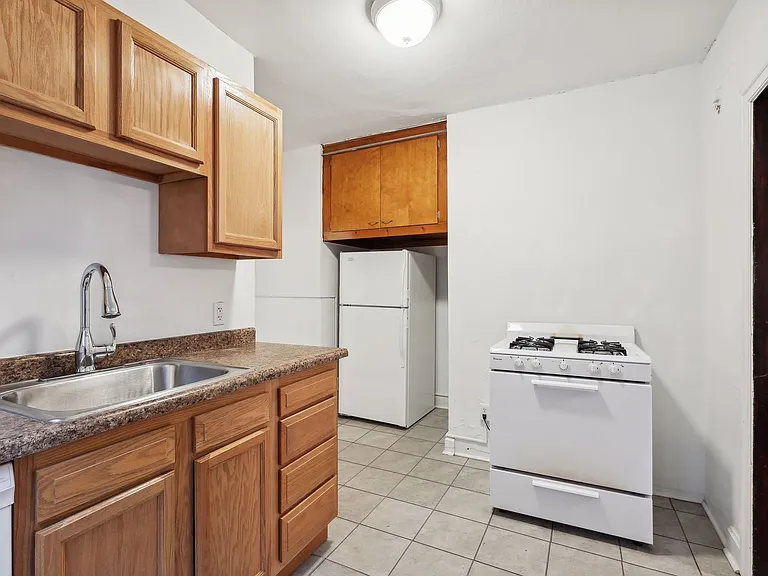 1708 Grand Ave — Photo 15