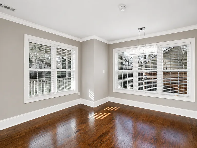 2511 Yadkin Ave — Photo 5