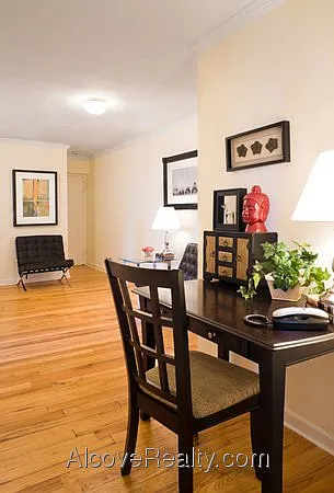 1 bed, 1.0 bath, 800 sqft, $3,885 — Photo 2