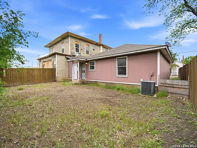 1301 S Palmetto — Photo 19