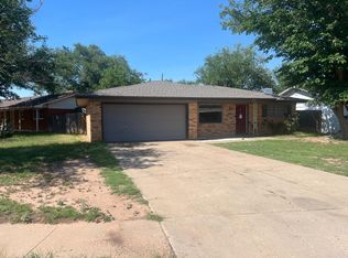 5604 8th St, Lubbock, TX 79416