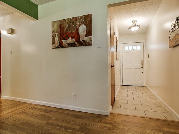 3rd image of 141 Navajo Dr