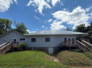 817 N Davis Rd, Bruceville, IN 47516
