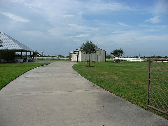 Driveway entrance 