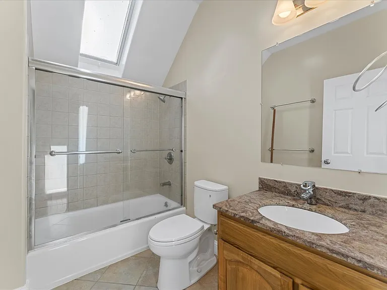 2115-2117 Ashby Ave #2117 — Photo 9