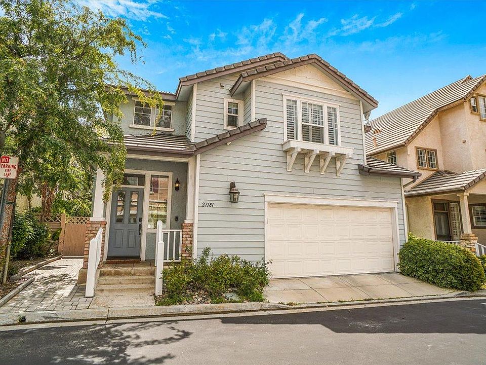 1st image of 27181 Manor Cir