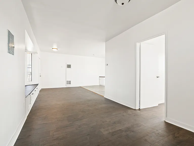 863 E Imperial Hwy #7 — Photo 11