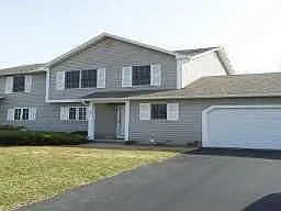 17 Hampton Ln photo 1