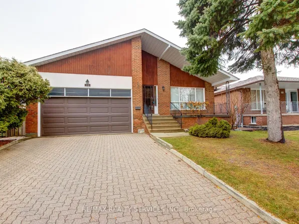 78 Massey St, Brampton, ON L6S 2W5