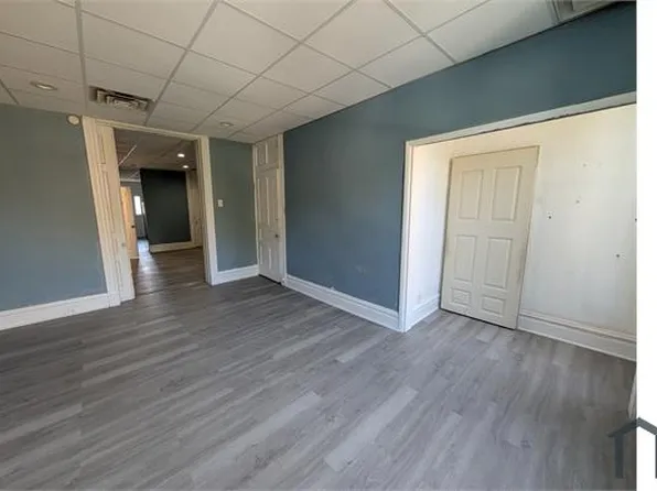 2122 Chippewa St #2F, Saint Louis, MO 63118