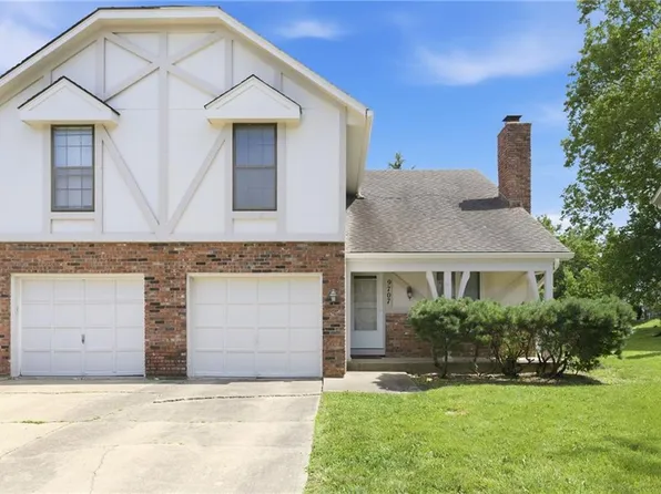 9707 W 83rd Ter, Overland Park, KS 66212