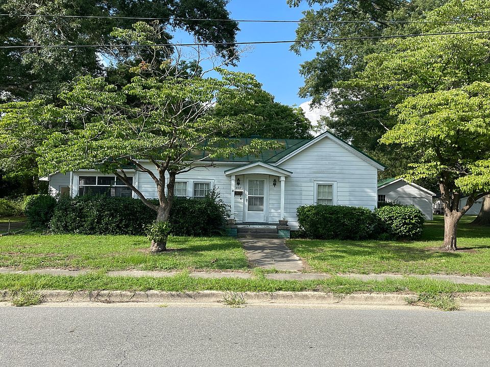 1st image of 205 E Railroad St