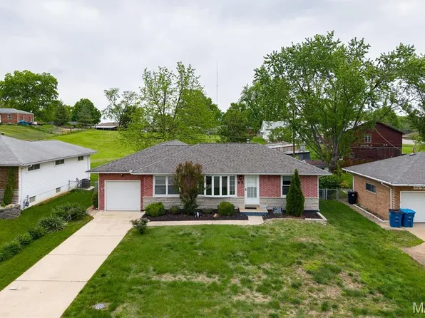 67 Buckley Meadows Dr, Saint Louis, MO 63125