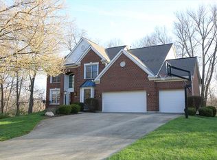 891 Miamiridge Dr, Loveland, OH 45140