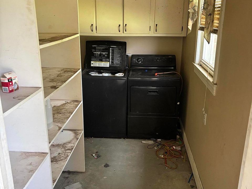 1st image of 7863 Overhills Rd