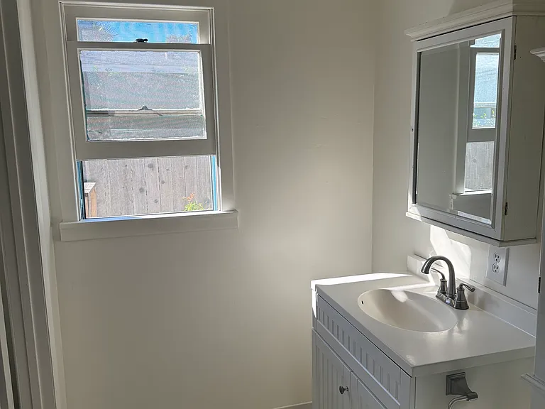 344 N Poli St — Photo 9