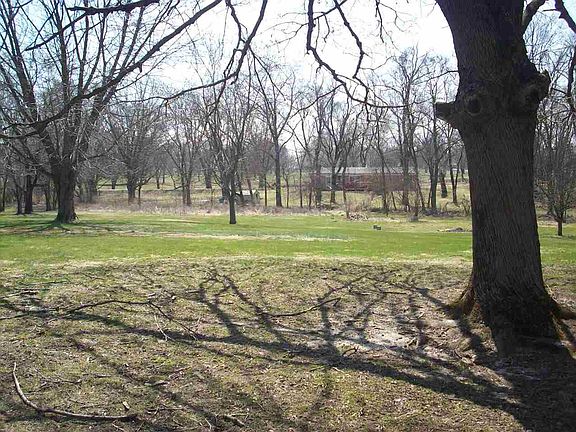 3rd image of 313 W Northern Ave
