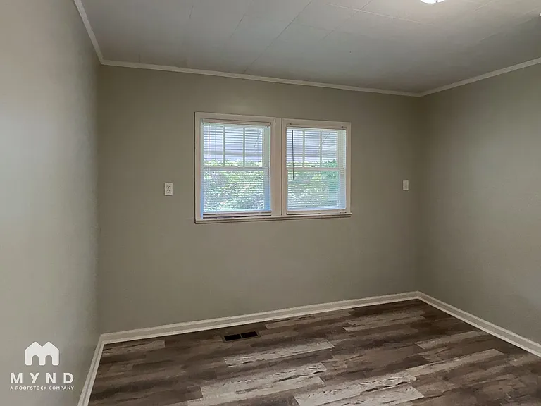 1445 Echols Dr — Photo 12