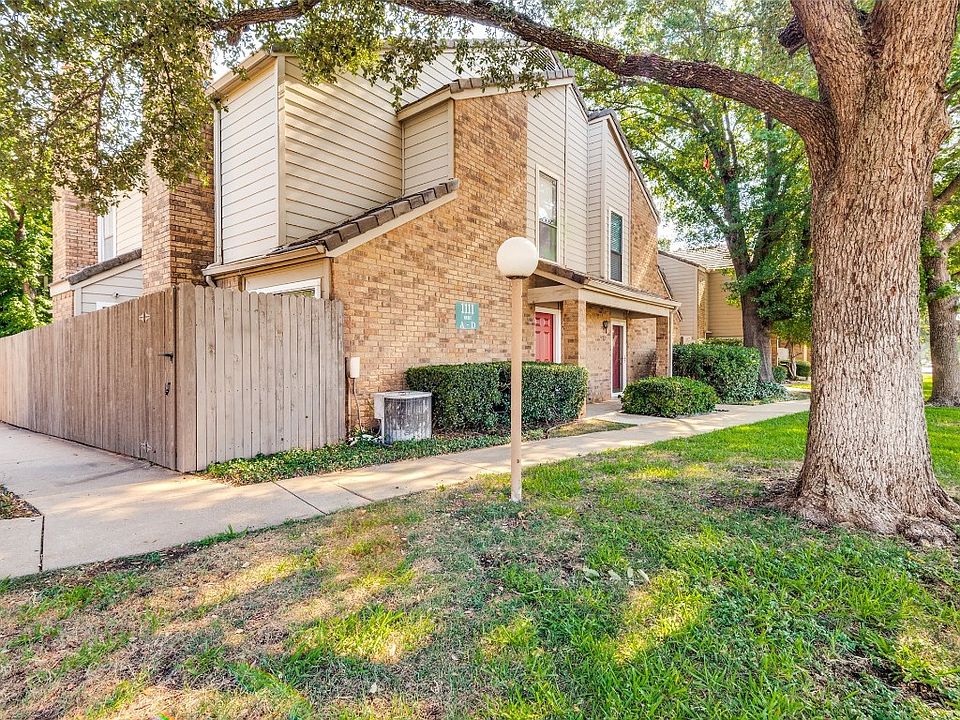 1st image of 1111 Bert Dr APT D