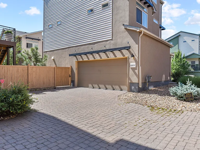 4424 Vindaloo Dr — Photo 3