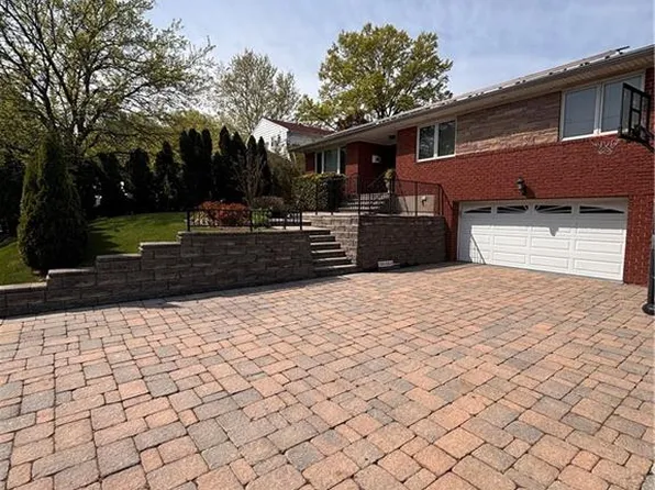 27 Witteman Place image 1 of 17