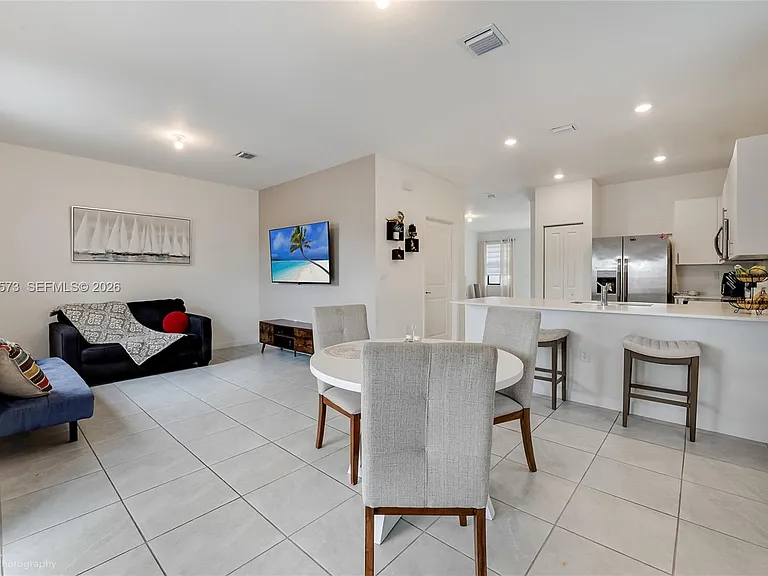 23105 SW 128th Pl #23105 — Photo 3