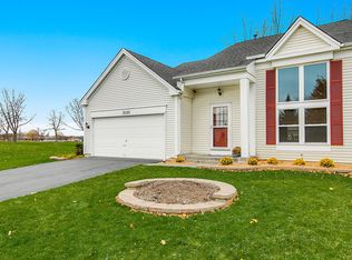 3110 Village Green Dr, Aurora, IL 60504