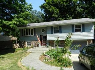 621 N Diana Dr, Ellettsville, IN 47429