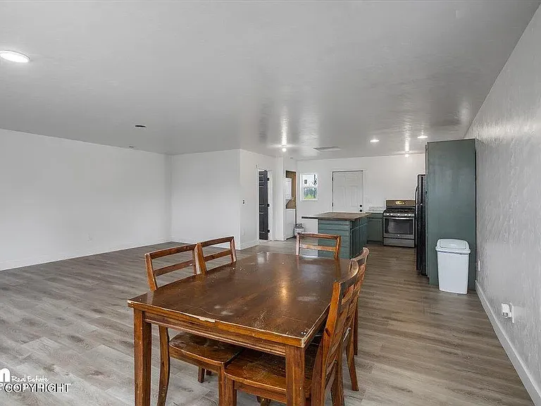 14518 N Michigan St — Photo 9