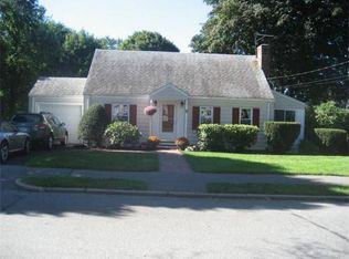 26 Colonial Ave, Waltham, MA 02453
