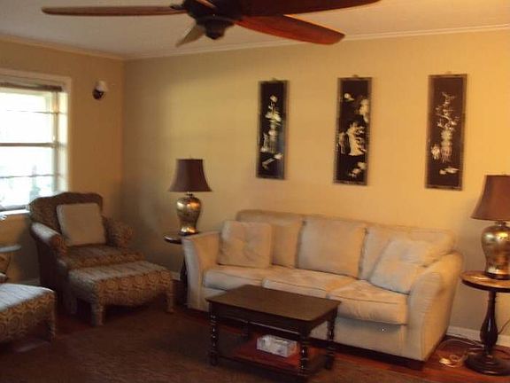 Living Rm
