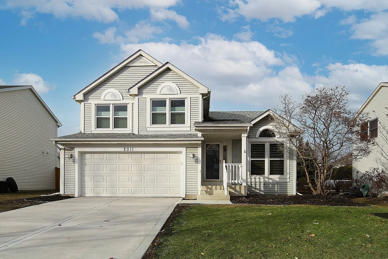 2011 Primrose Dr photo 1