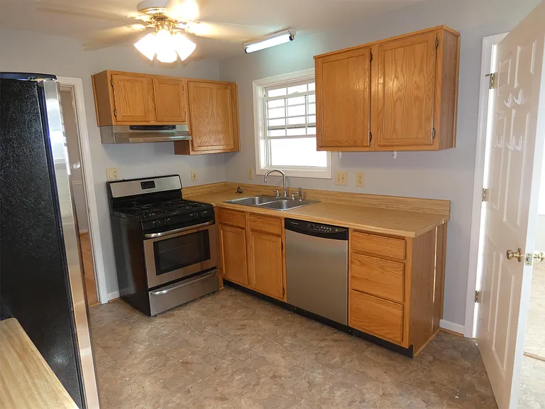 2623 Van Buren St #A — Photo 6