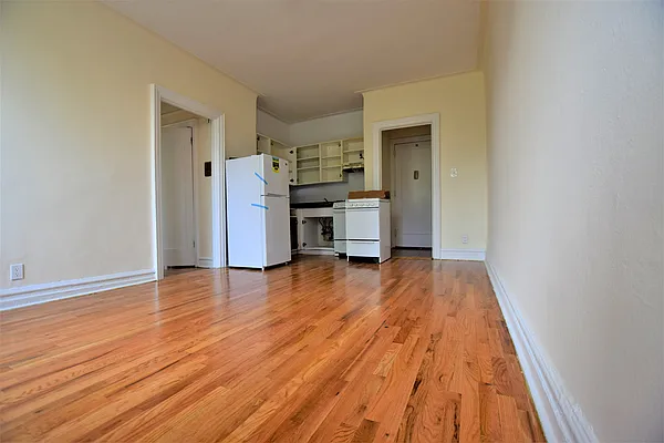 Rented by NYC Realty Brokers LLC | media 2