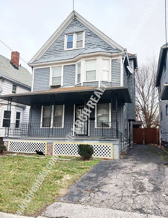1st image of 1217 E 113th St