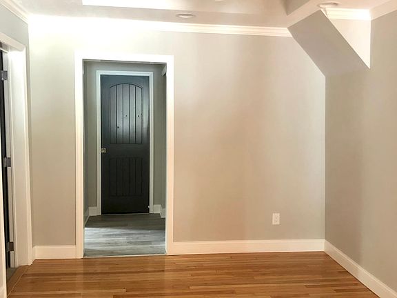 2nd image of 158 Church St
