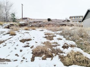 506 N 15th St, Selah, WA 98942