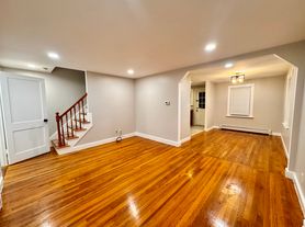 84 Reed St, Worcester, MA